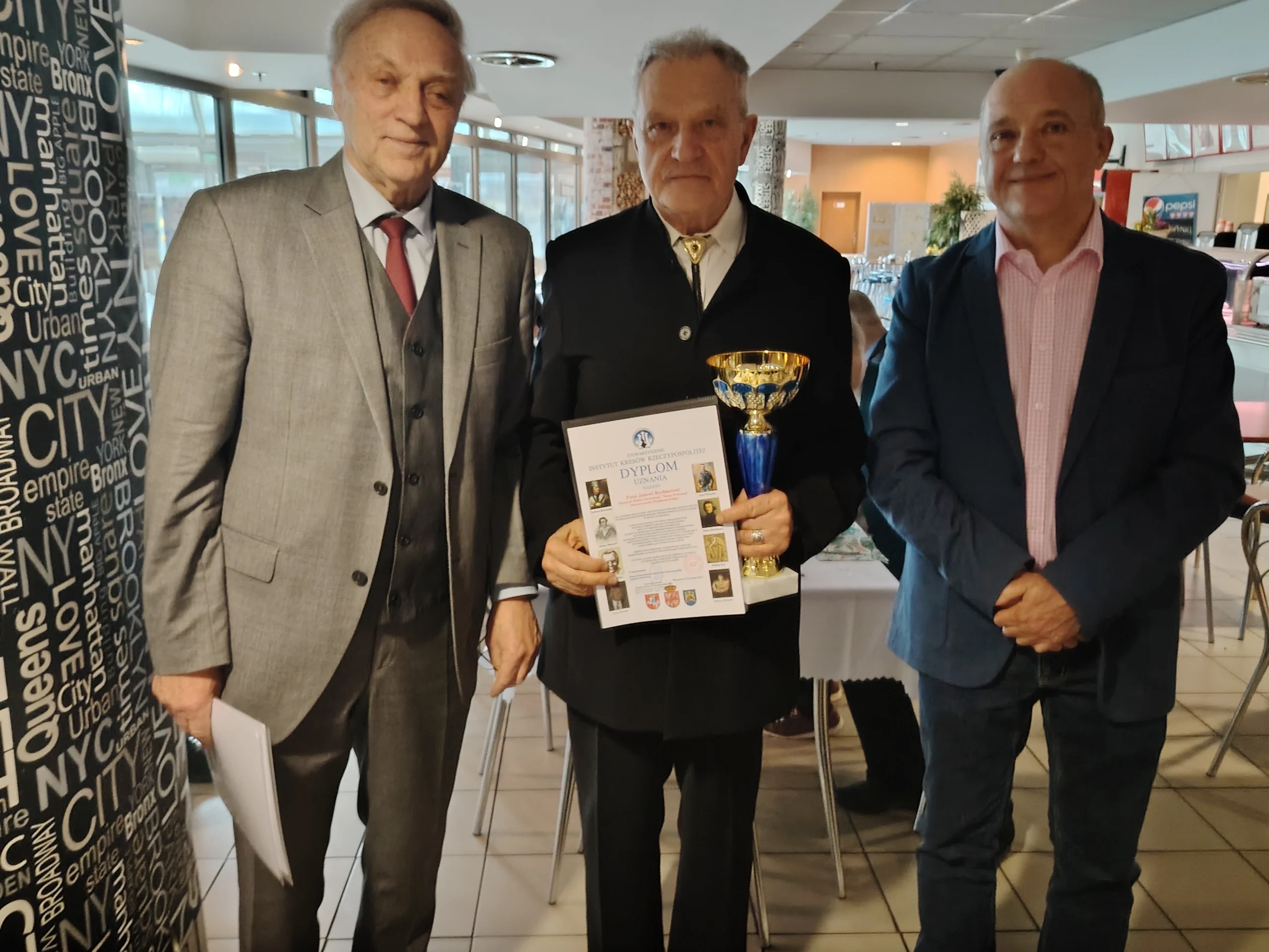 Spotkanie wielkanocne i wręczenie dyplomów – zdjęcie 21
