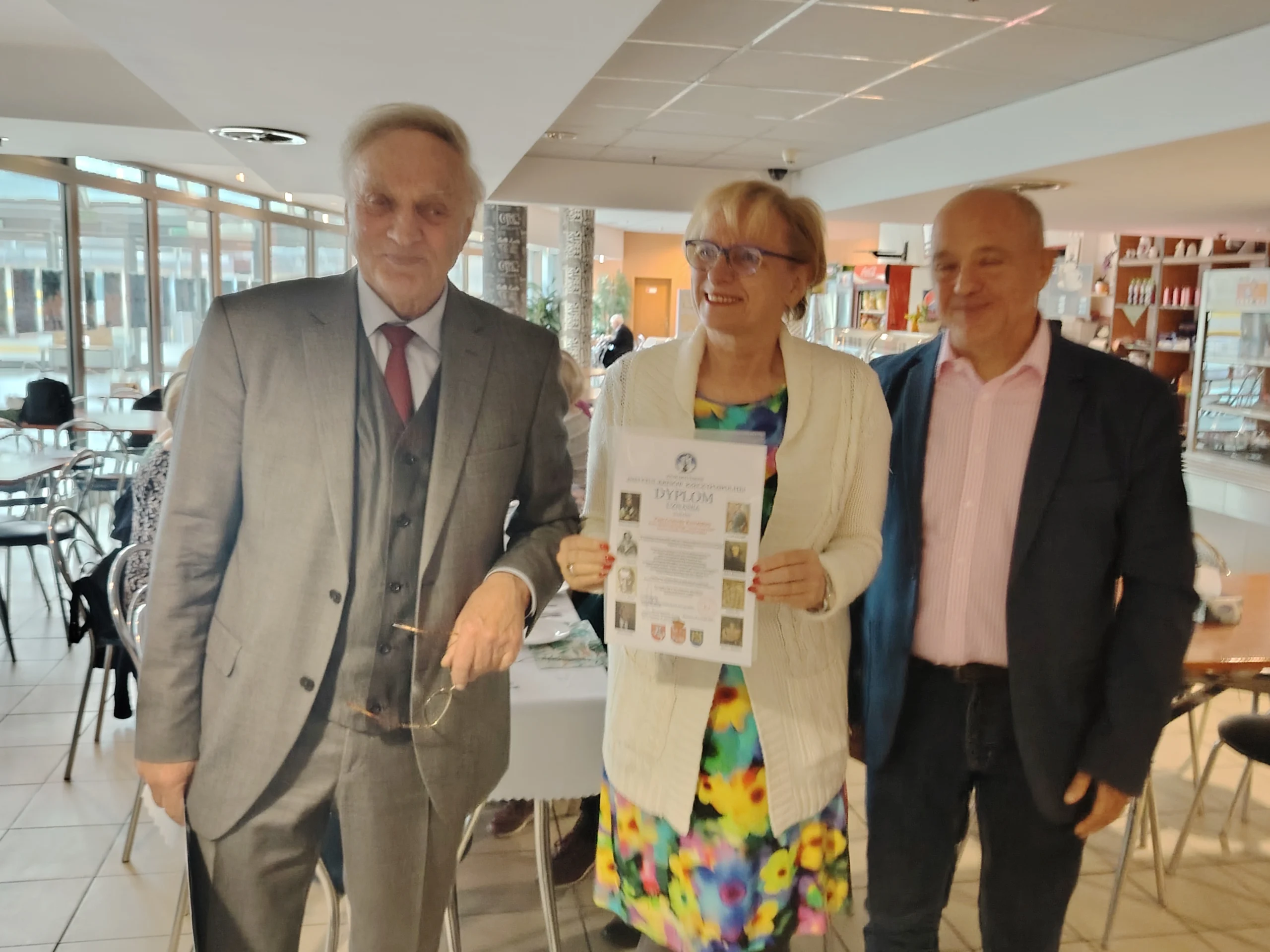 Spotkanie wielkanocne i wręczenie dyplomów – zdjęcie 23