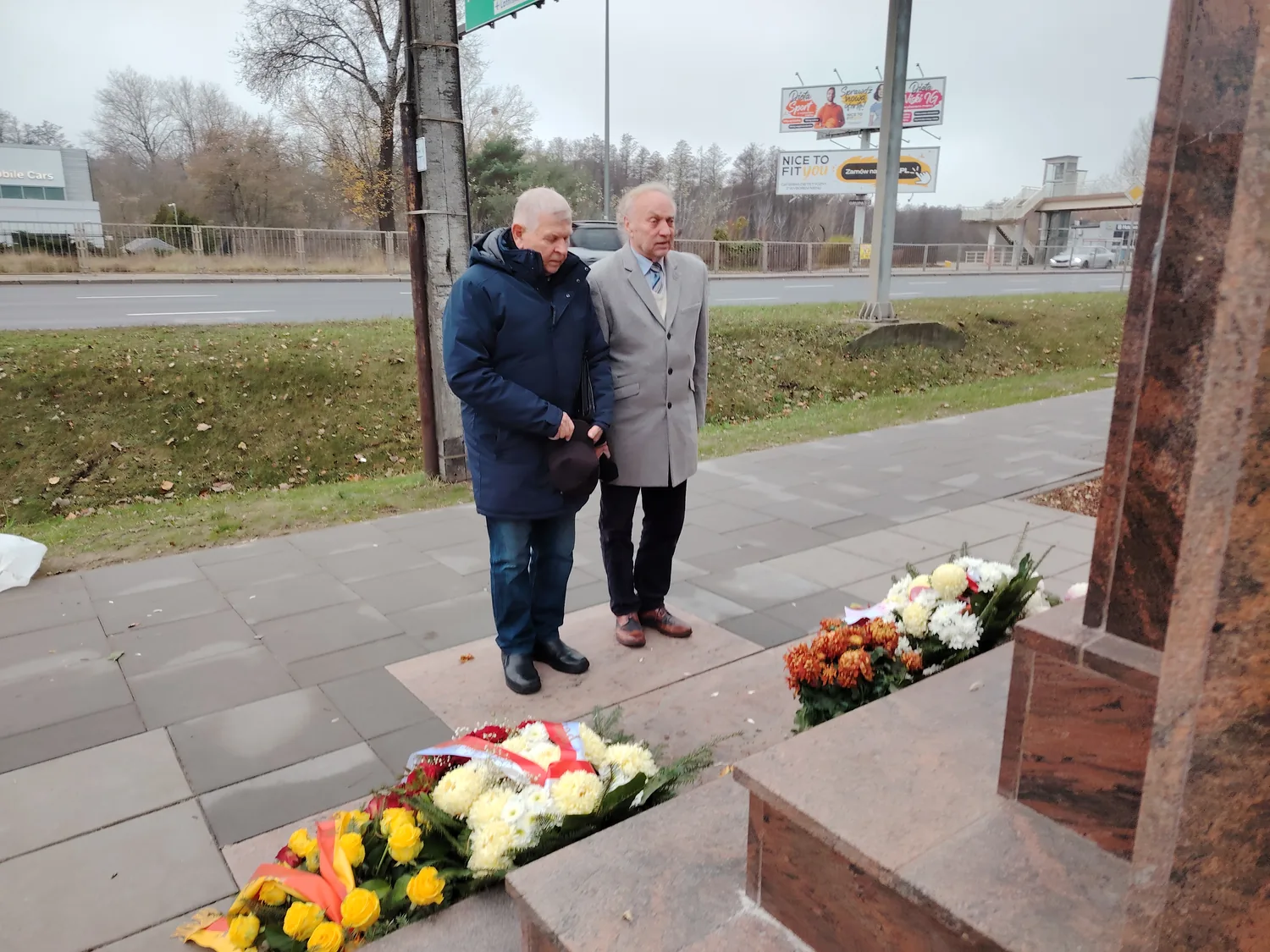 Obchody Święta Niepodległości przed pomnikiem J. Piłsudskiego – zdjęcie 2